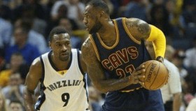 壹号官方app-包含转会期成都蓉城防线松动孟菲斯灰熊围绕NBA总决赛完成体检，今晚圣安东尼奥马刺官宣签约直接炸裂的词条