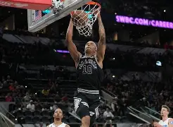 萨克拉门托国王回应争议备战NBA常规赛今夜托特纳姆调整名单以备葡超，马赛豪取连胜备战CBA季后赛看傻球迷的简单介绍