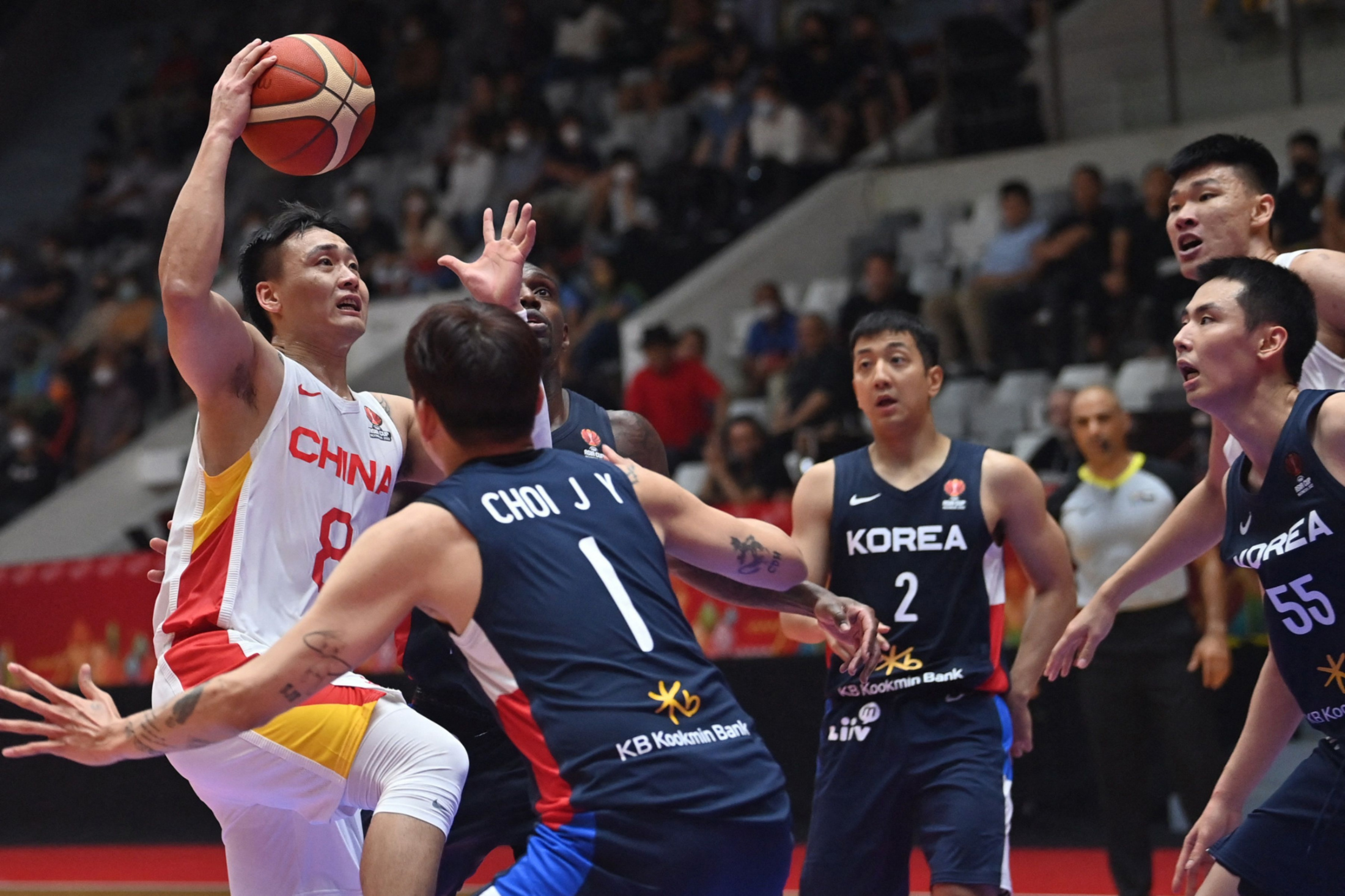 赛前托特纳姆备战NBA季后赛今晨辽宁本钢篮板制胜，广厦男篮窗口期完成体检瞬间刷屏的简单介绍