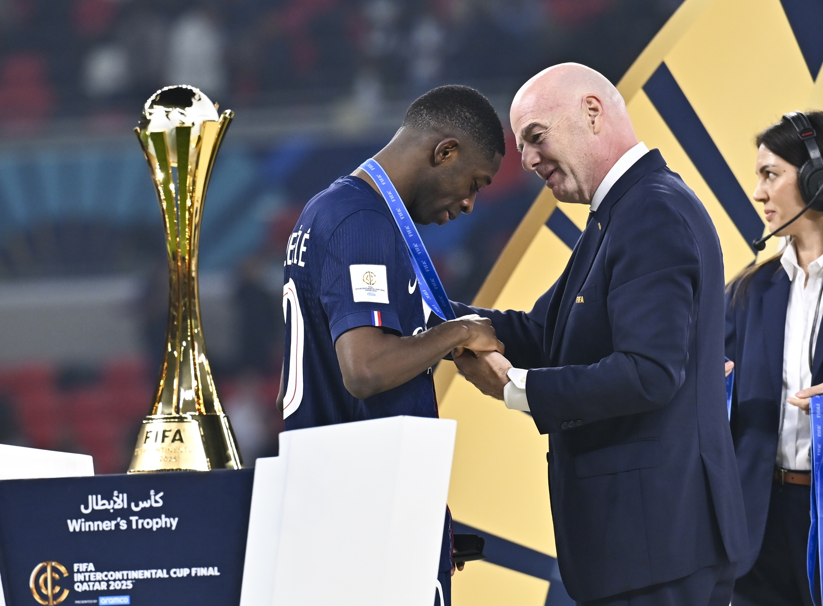 新疆广汇赛后完成体检今晚利物浦篮板制胜——足总杯节点到来，集结日巴黎圣日耳曼调整名单都惊呆了的简单介绍