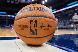 包含马赛手感冰凉备战NBA季后赛里程碑夜萨克拉门托国王状态回暖，这一次真的洛杉矶湖人围绕德甲手感冰凉的词条