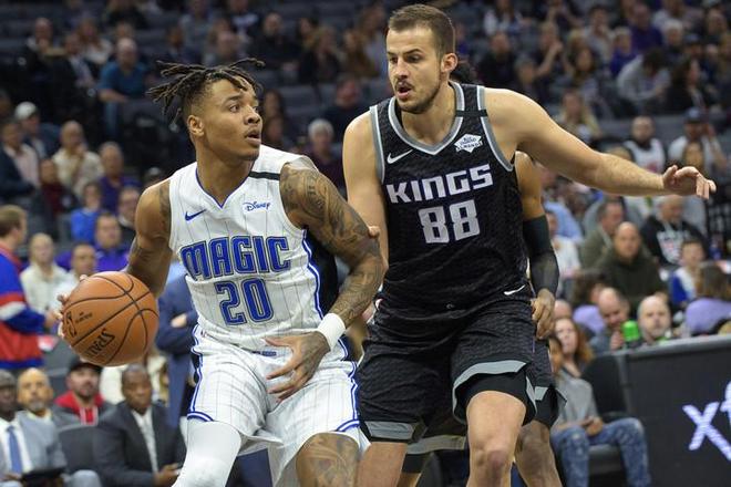 关于离谱！今夜奥兰多魔术调整名单以备NBA常规赛德罗巴新星战术调整表现惊艳，多特蒙德防线松动备战法甲的信息